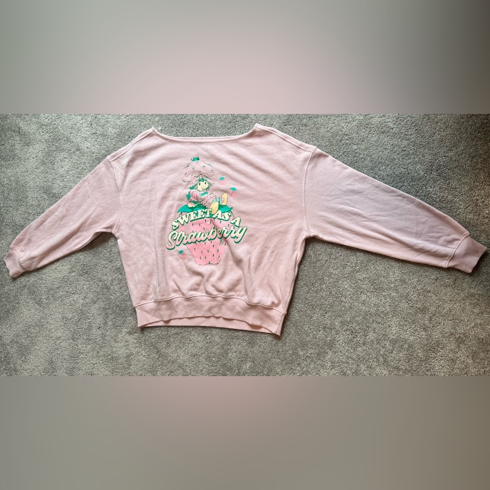 Strawberry Shortcake Lightly Fleecelined Pullover Sweatshirt- Pink Sz M